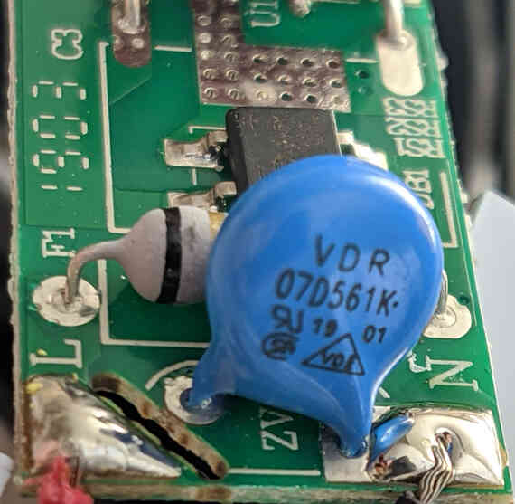 The VDR 07D561K MOV (blue).